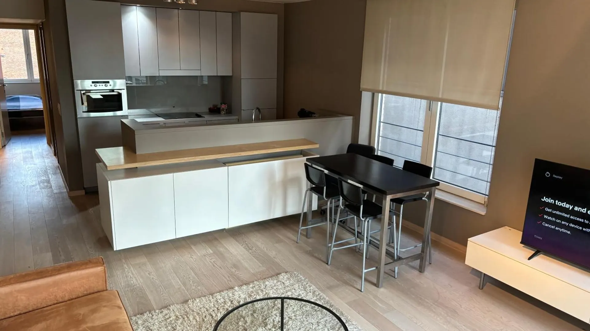 Comfortable Two Bedroom Apartment In City Center بروكسل