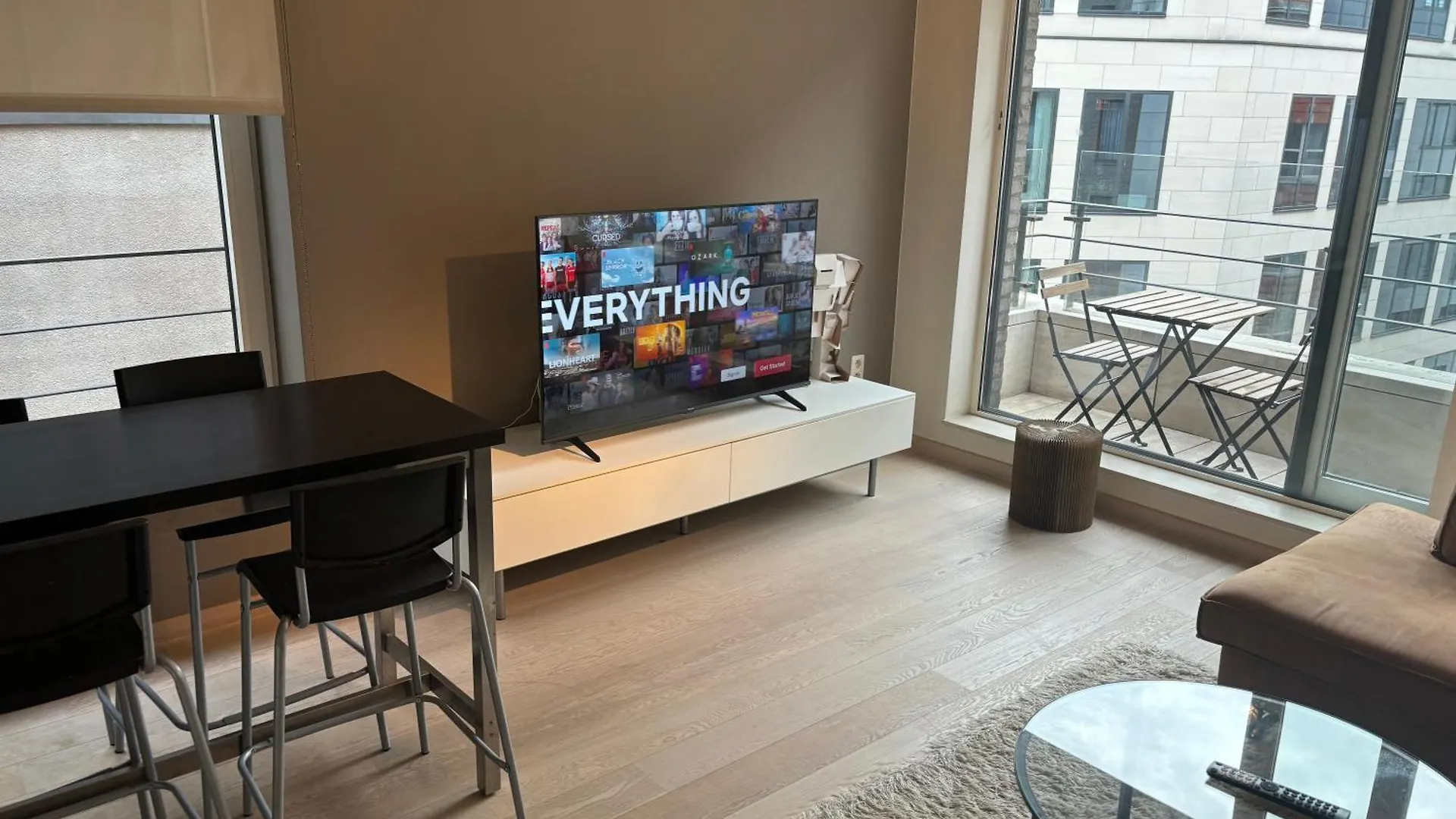 Comfortable Two Bedroom Apartment In City Center Bruselas